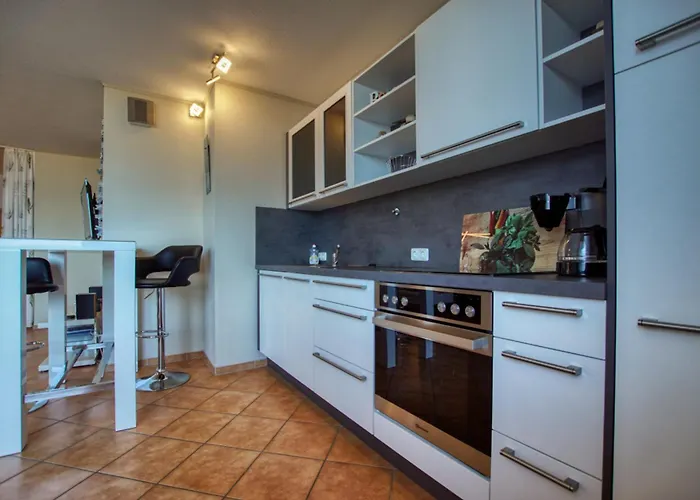 - Haus B, App 0b0310 아파트